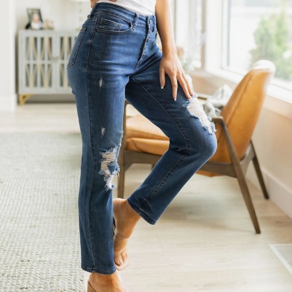 Judy Blue NWT Boyfriend Distressed Buttonfly Jeans Sz 0/24 - Picture 1 of 3